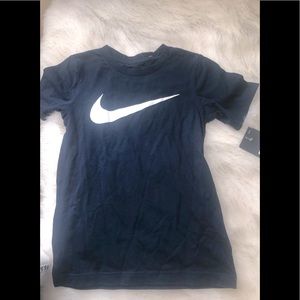 Navy Nike T-shirt